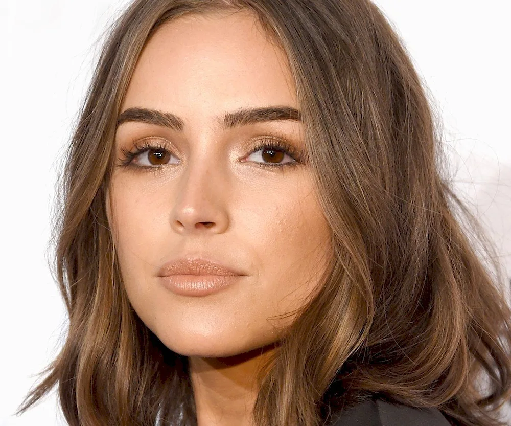 Jessica Alba bob