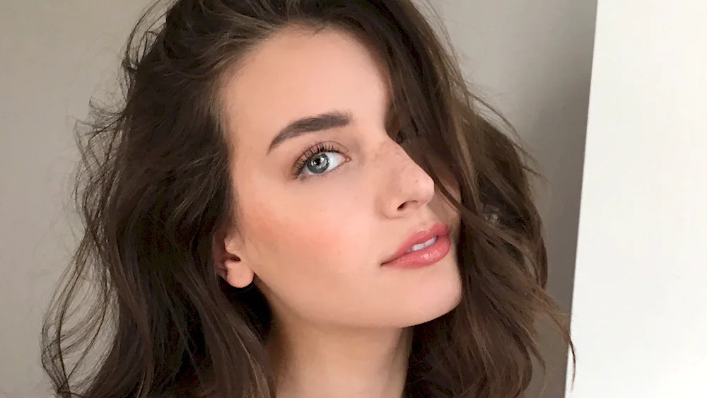 Jessica Clements