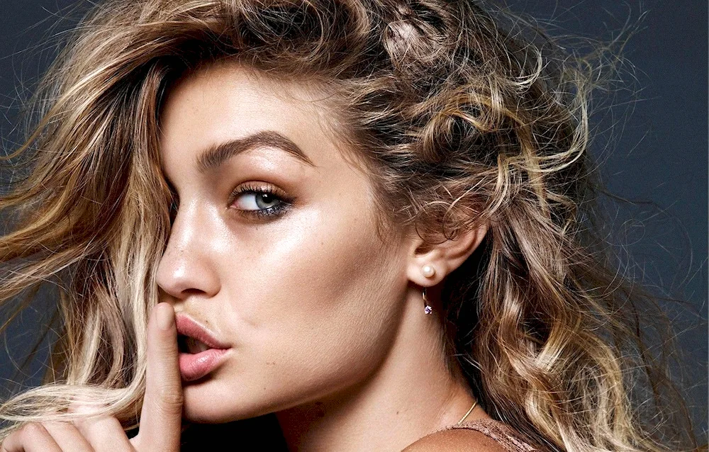 Gigi Hadid’ Hadid