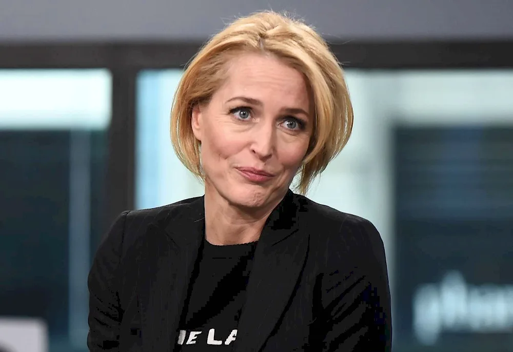 Gillian Anderson