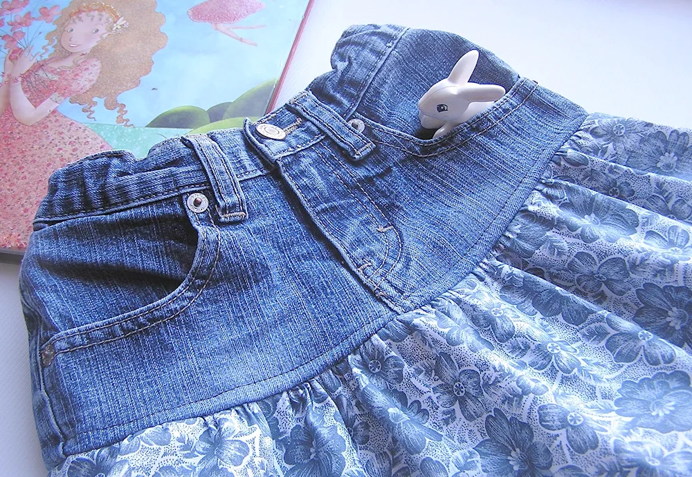 Denim skirt from old jeans