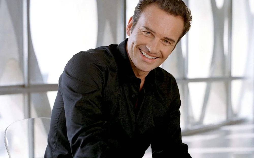 Julian McMahon
