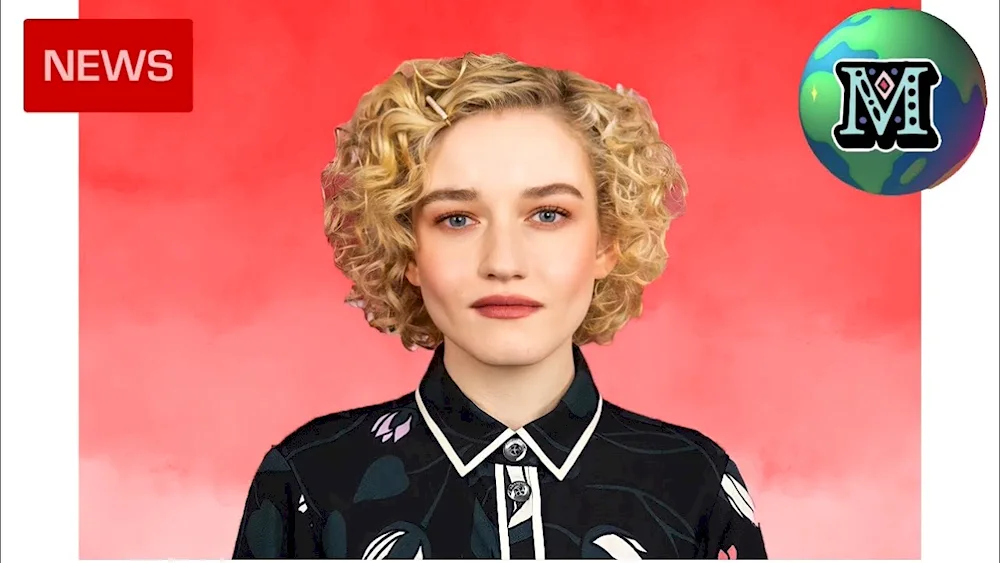 Julia Garner