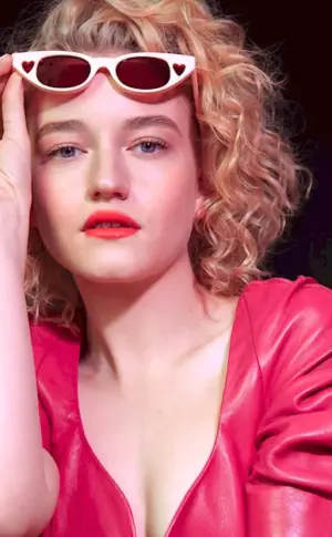 Julia Garner