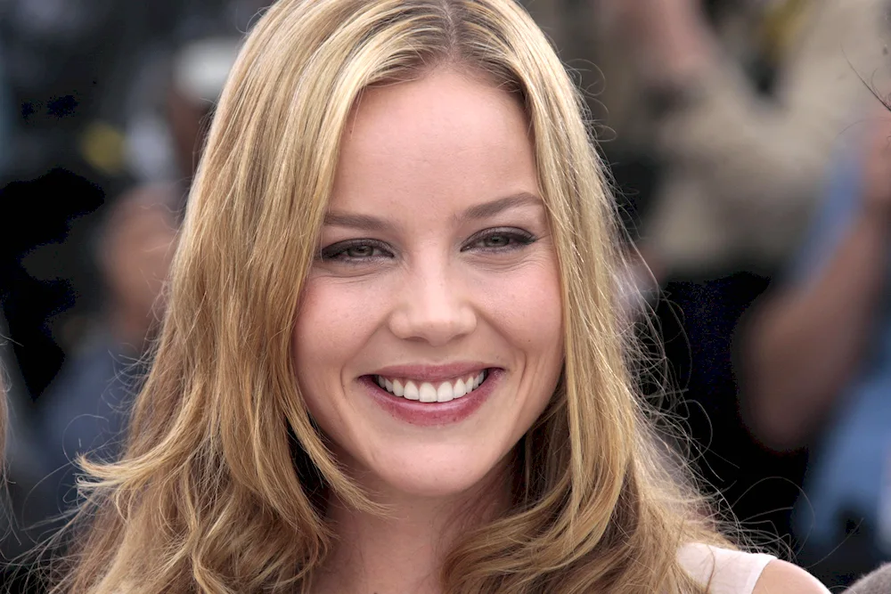 Abbie Cornish