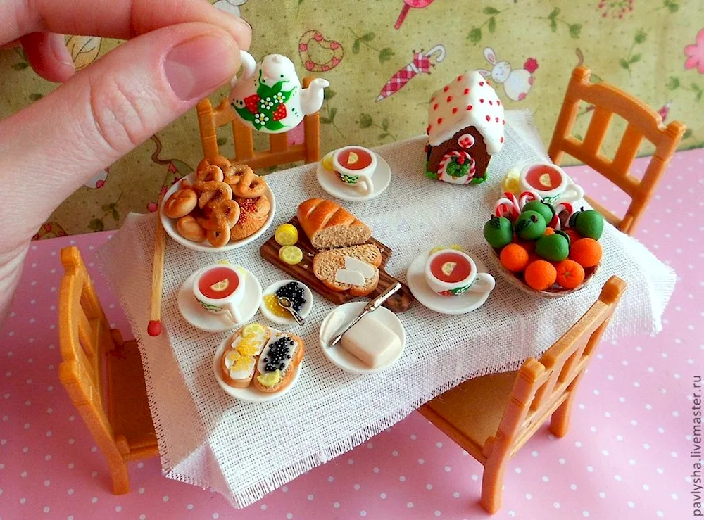 Food from plasticine