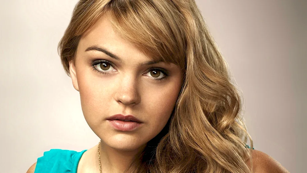 Aimee Teagarden actress