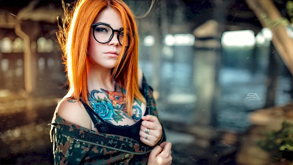 Olivia Winter model Katrin Kühn model redhead