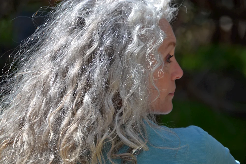 Elena Deyanova Grey hair
