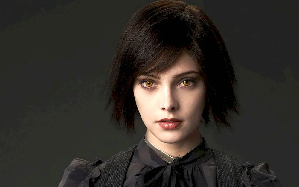 Elyse Cullen Sumerka