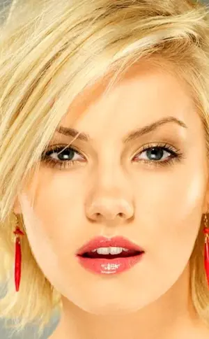 Elisha Cuthbert