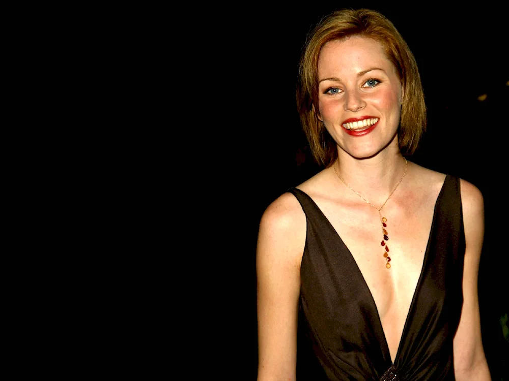 Elizabeth Banks is a 40-year-old virgin