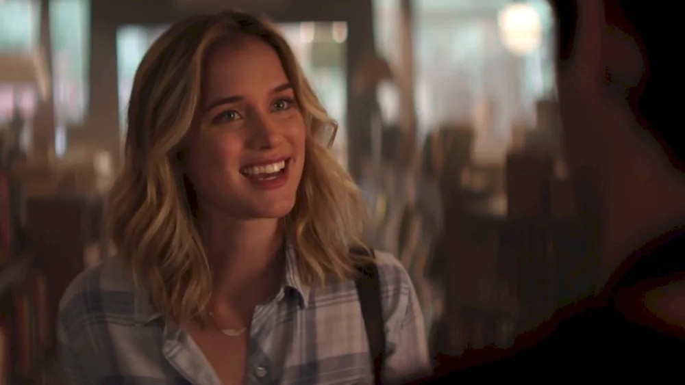 Elizabeth Lail