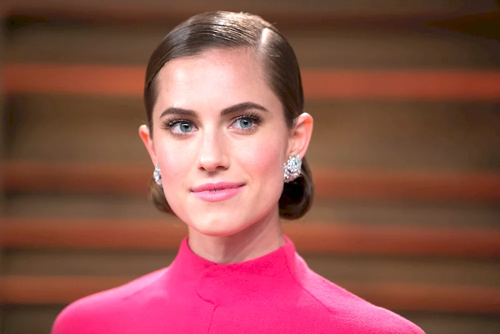 Allison Williams. Williams