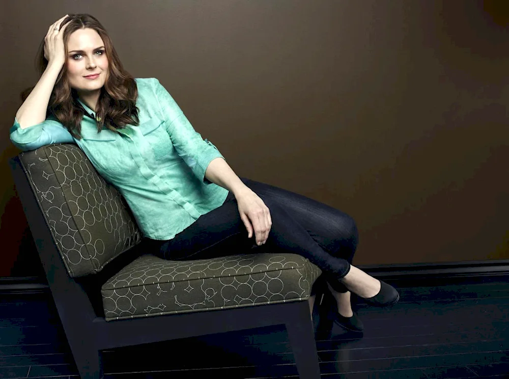 Emily Deschanel now 2022