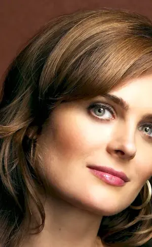 Emily Deschanel actress