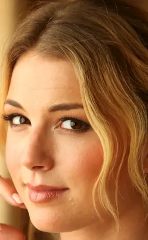 Emily VANCAMP