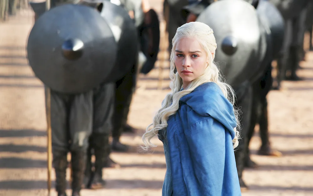Emilia Clarke Daenerys