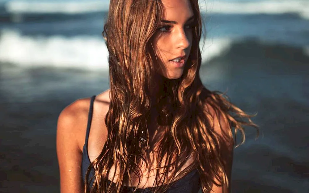 Emily Feld