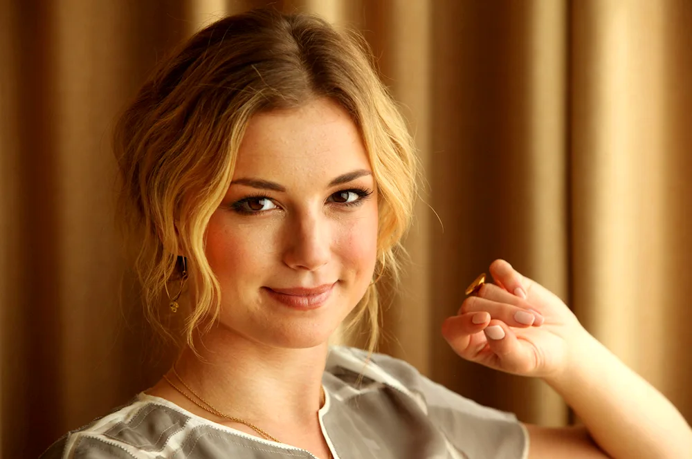 Emily VANCAMP