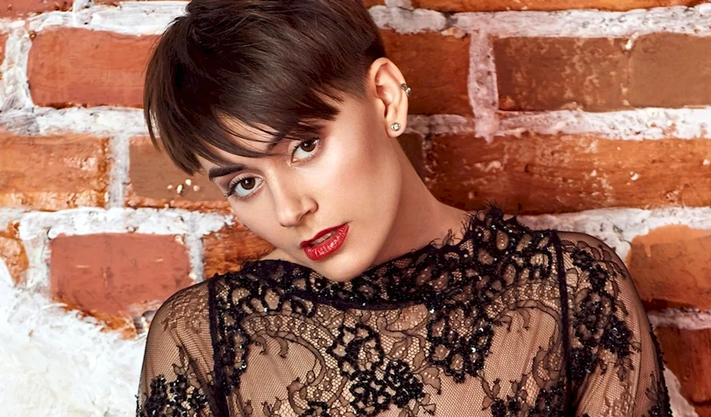 Anna Sedokova