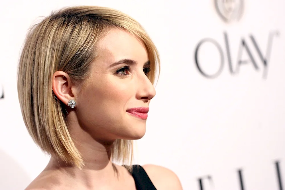 Emma Roberts bob haircut