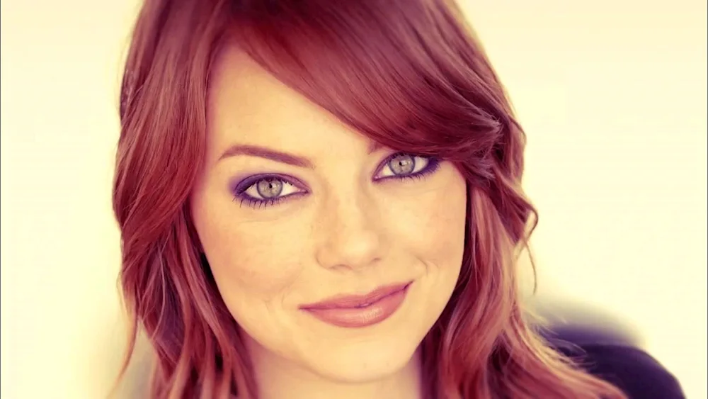 Carlet Taylor with red hair
