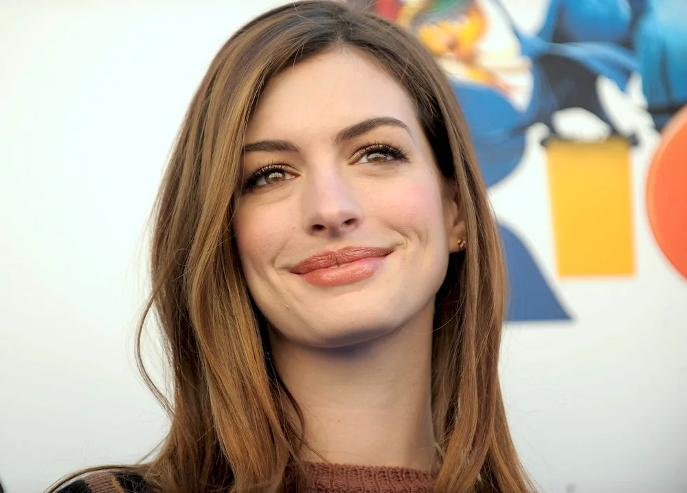 Anne Hathaway's eyesKristen Ritter and Anne Hathaway