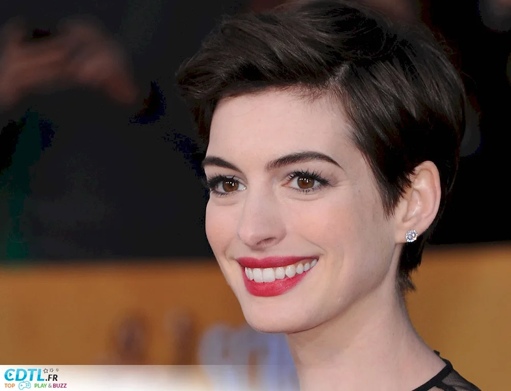 Anne Hathaway