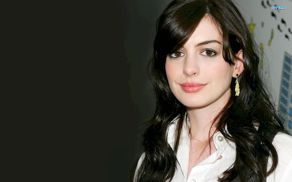 Anne Hathaway