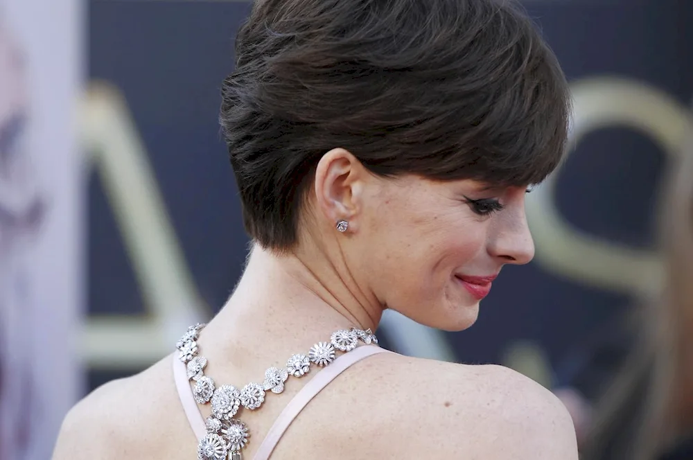 Anne Hathaway with short haircut