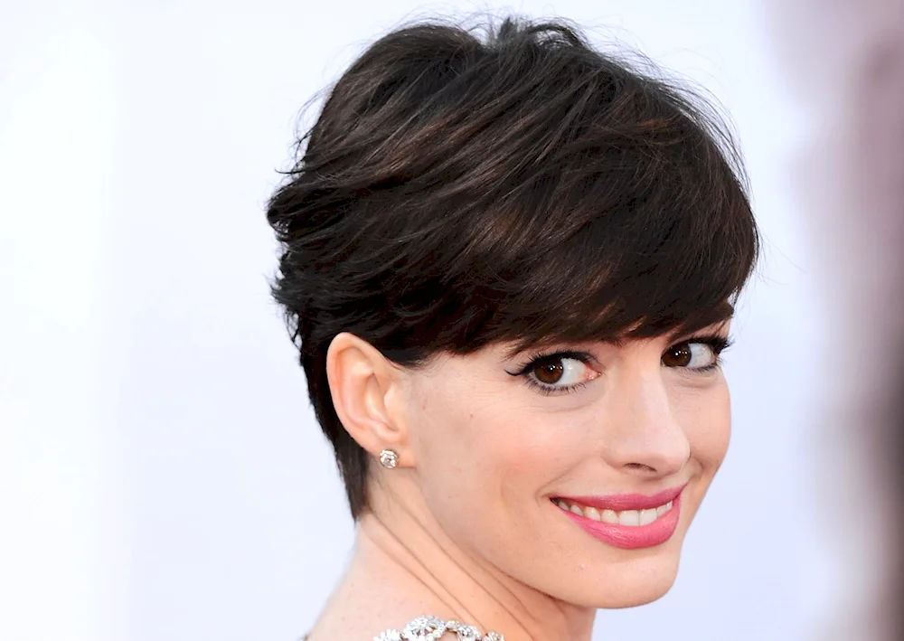 Anne Hathaway with short haircut