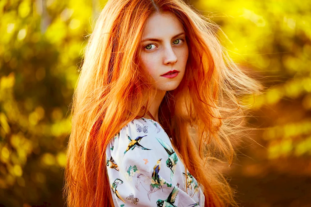 Anne Nevreva redhead