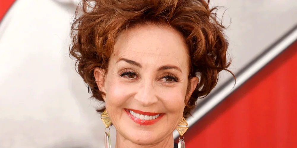 Annie Potts