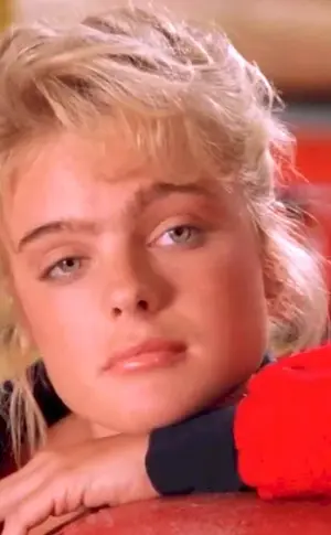 Erika Eleniak