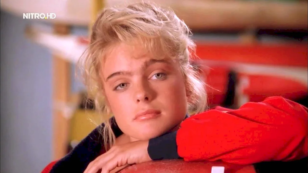 Erika Eleniak