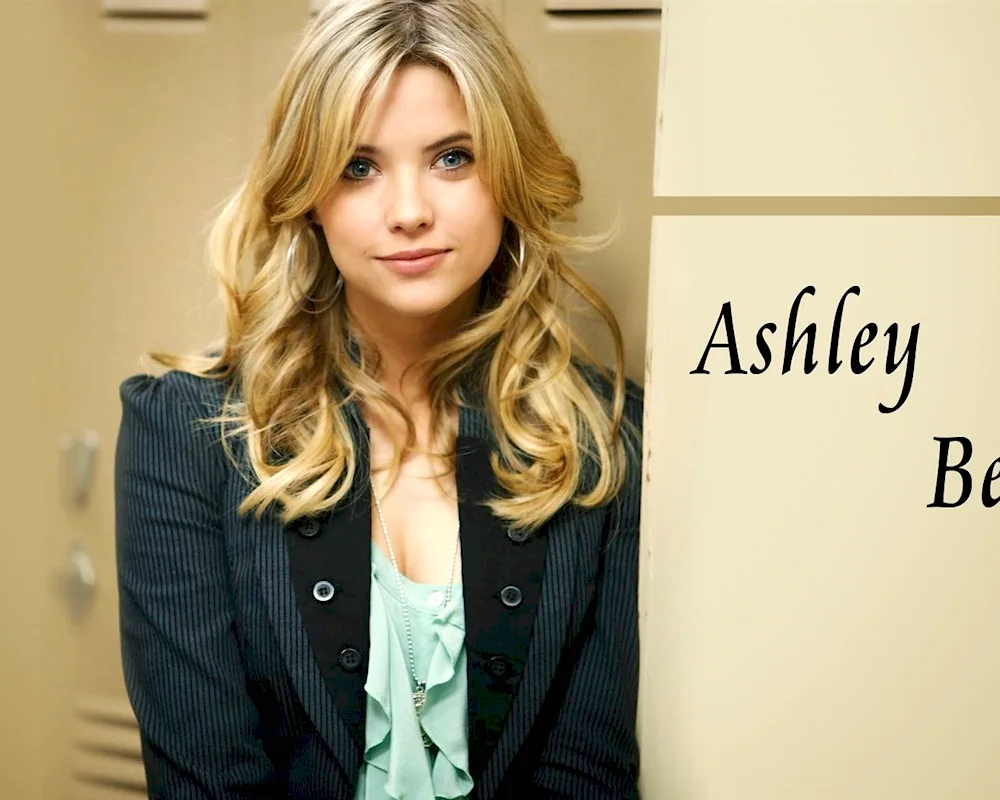 Ashley Benson