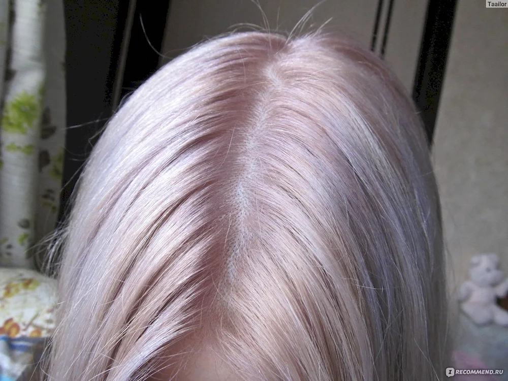 Pearl pink hair colour