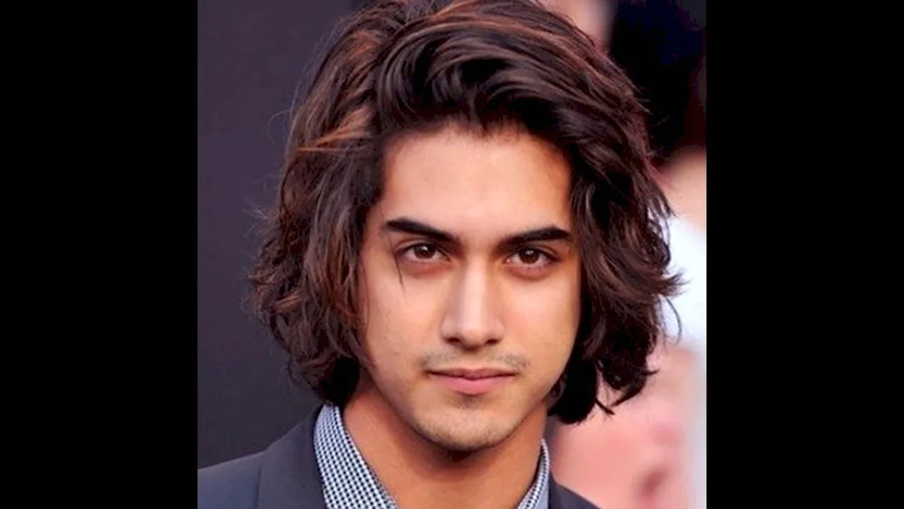 Evan Jogia