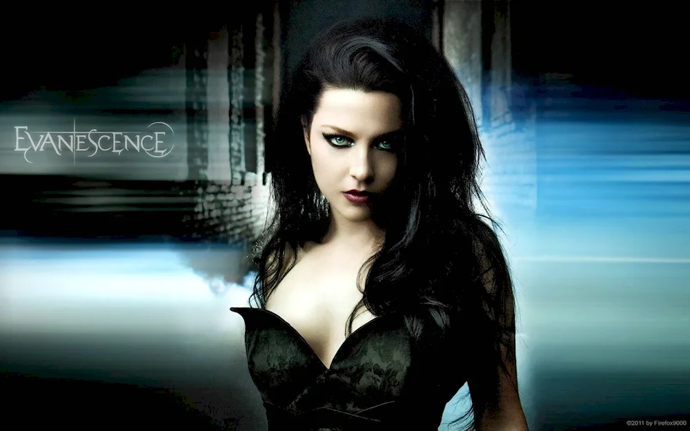 Emily Lee Evanescence