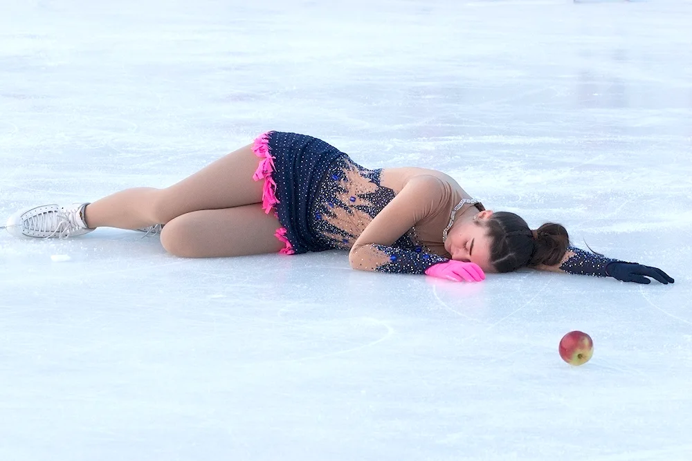 Evgenia Medvedeva figure skater