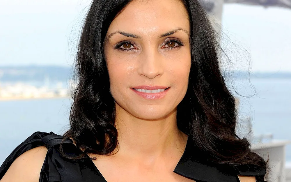 Famke Janssen