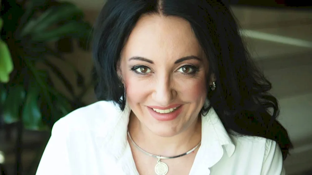 Diary of a Psychic with Fatima Khadueva