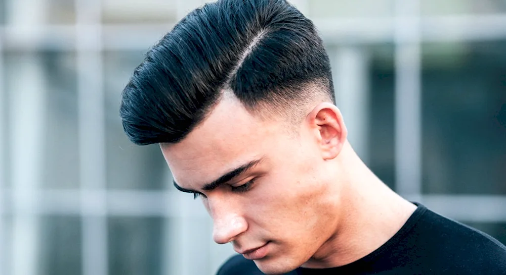 Feid Undercut Pompadour