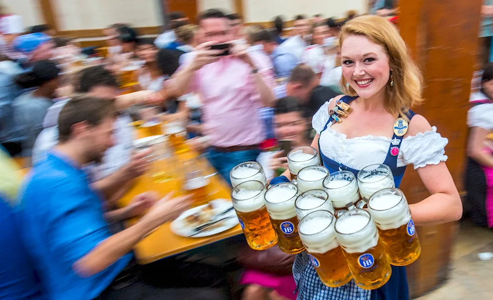 German beer festival Oktoberfest girls