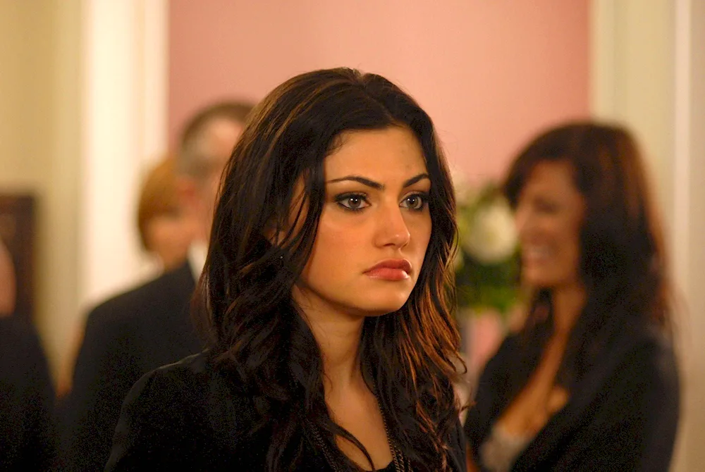 Phoebe Tonkin Vampire Diaries