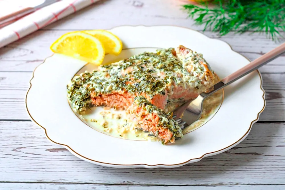 Humpback salmon in cream sauce baked
