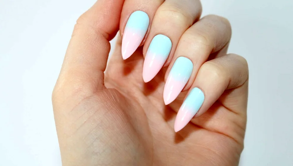 Gradient on nails