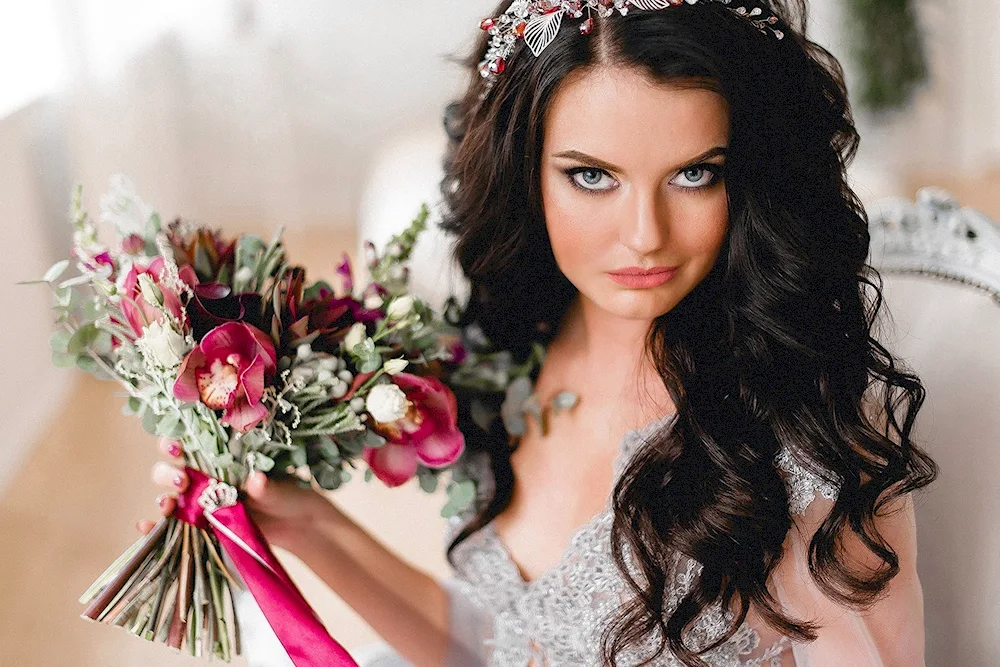 Bride's hairstyle with veil