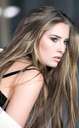 Model Camille Rochette
